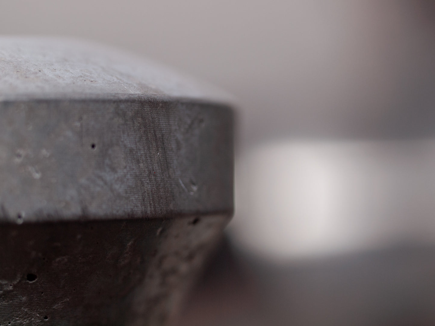 Handgefertigter Espresso-Tamper mit Betongriff – Personalisiert